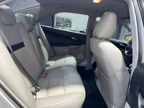 Used 2012 Toyota Camry LE FWD image 24