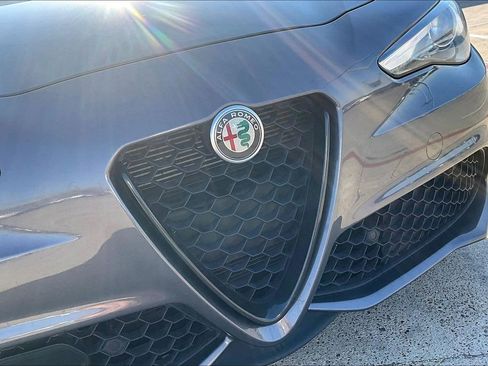 Used 2022 Alfa Romeo Giulia Veloce image 34