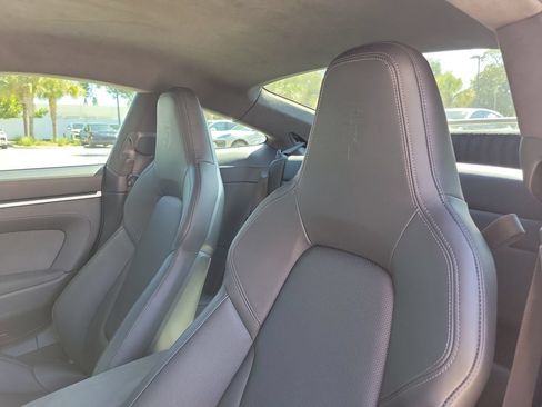 Certified 2025 Porsche 911 Carrera GTS RWD image 5