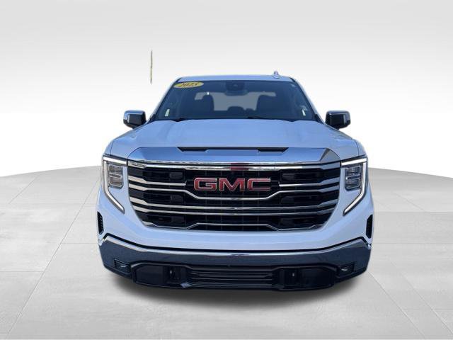 Used 2025 GMC Sierra 1500 SLT AWD/4WD image 7