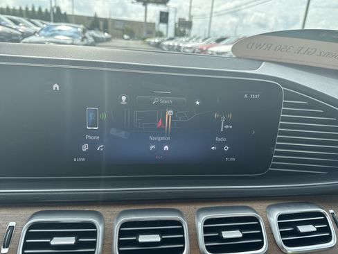 Certified 2025 Mercedes-Benz GLE 350 4MATIC image 29