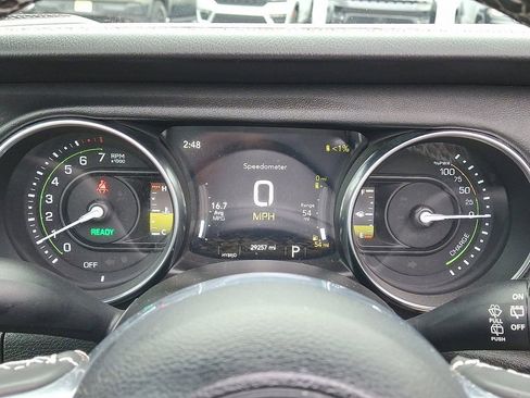 Used 2021 Jeep Wrangler Unlimited Sahara w/ Cold Weather Group image 22