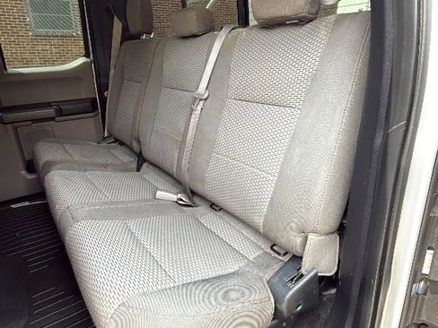 Used 2018 Ford F150 XLT w/ Equipment Group 302A Luxury AWD/4WD image 25
