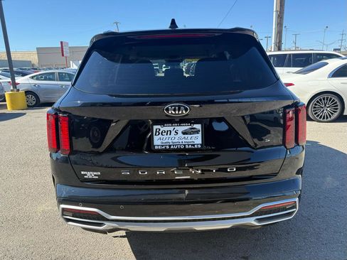 Used 2021 Kia Sorento S image 7