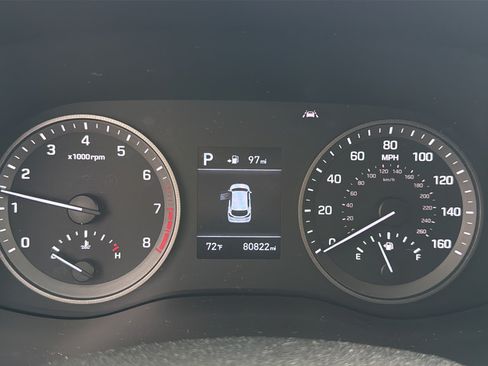 Used 2021 Hyundai Tucson Limited AWD/4WD image 21