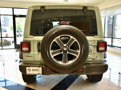 Used 2023 Jeep Wrangler Unlimited w/ Sun & Screen Package AWD/4WD image 5