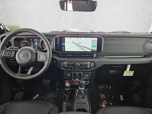 New 2025 Jeep Gladiator Rubicon w/ Convenience Group image 15