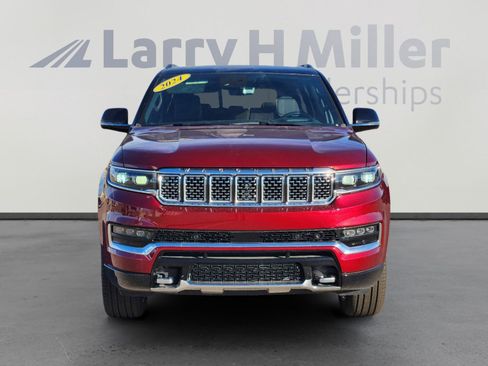 New 2024 Jeep Grand Wagoneer Series III w/ Rear Seat Video Group 1 image 6