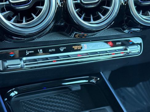 New 2025 Mercedes-Benz GLB 35 AMG AMG 35 image 16