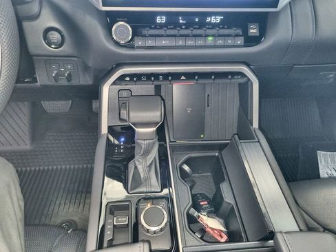 New 2026 Toyota Tundra Platinum AWD/4WD image 19