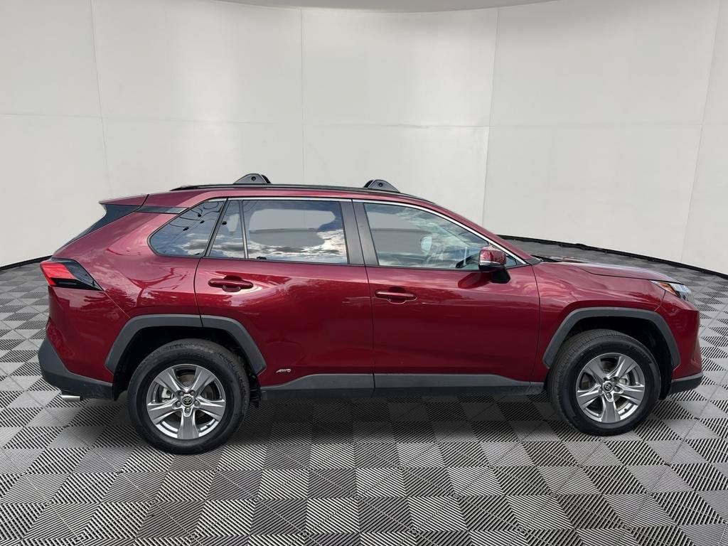 Used 2024 Toyota RAV4 XLE w/ Convenience Package AWD/4WD image 10