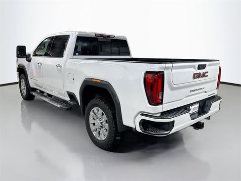 Used 2020 GMC Sierra 2500 Denali w/ Denali Ultimate Package image 9