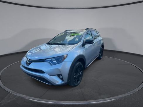 Used 2018 Toyota RAV4 XLE image 6