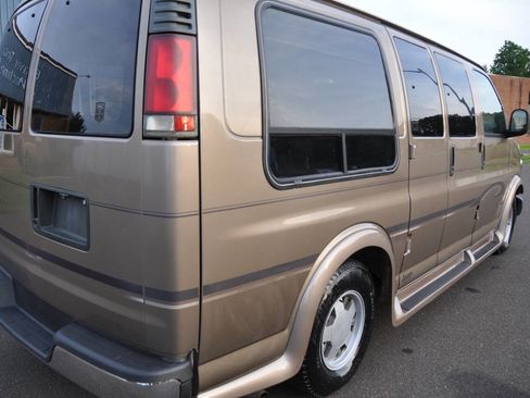 Used 1996 Chevrolet Express 1500 image 10