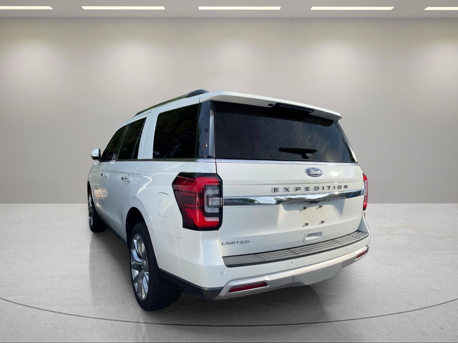 Used 2024 Ford Expedition Limited RWD image 19