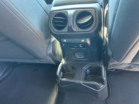 Used 2023 Jeep Wrangler Sahara image 30