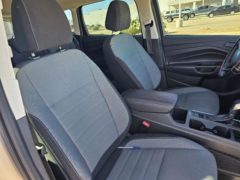 Used 2017 Ford Escape S image 17