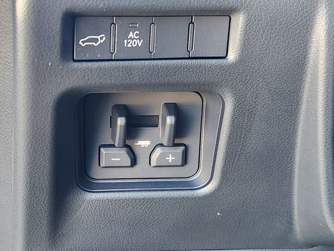 Used 2025 Lexus LX 700h Overtrail w/ Accessory Package (Z1) image 23