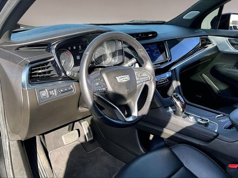 Used 2023 Cadillac XT6 Sport w/ Technology Package image 13