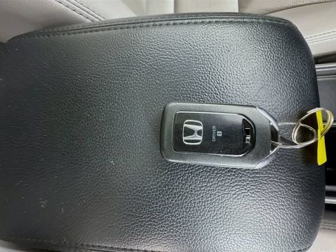 Used 2015 Honda CR-V Touring image 42