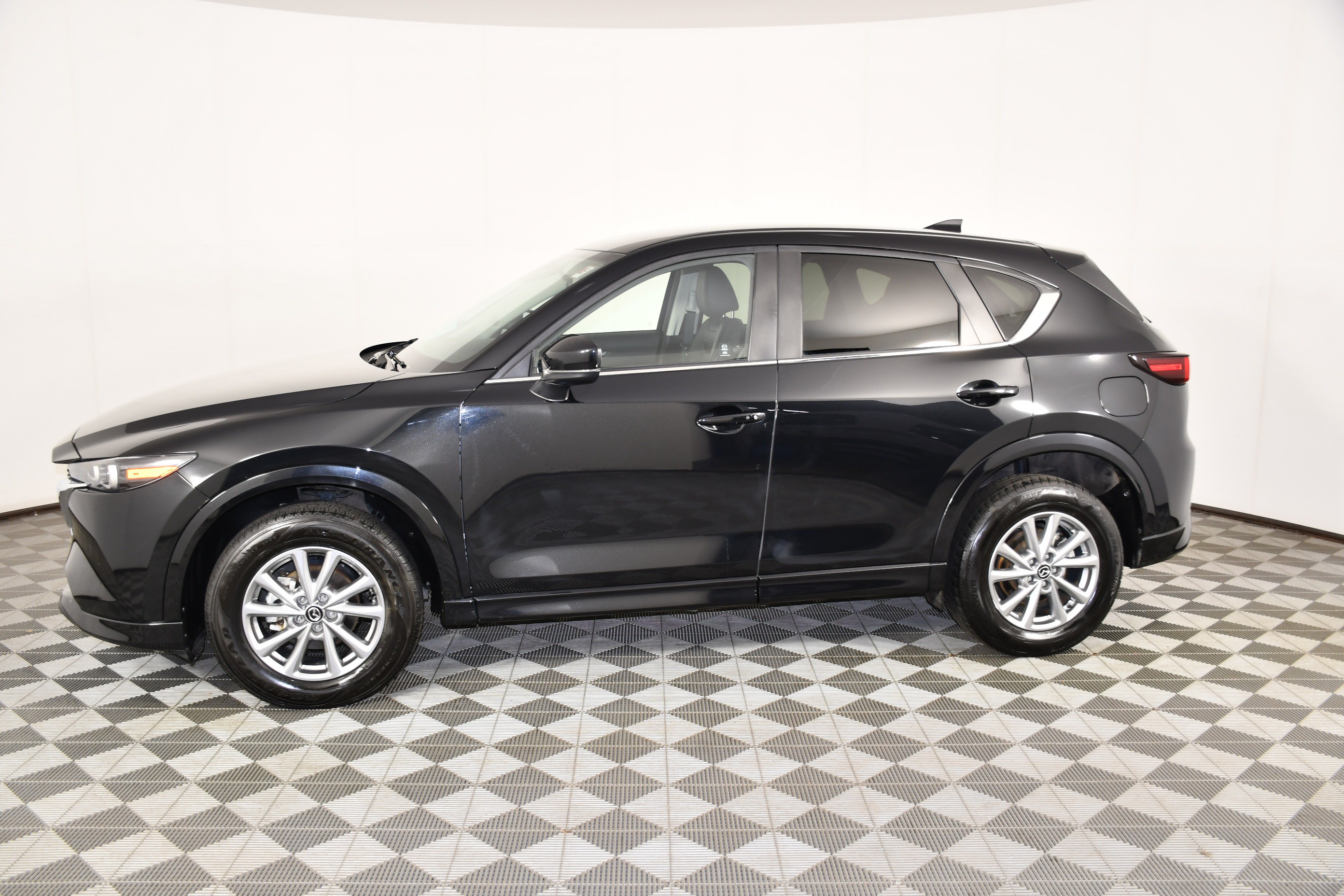 Used 2024 MAZDA CX-5 AWD 2.5 S w/ Select Package image 8