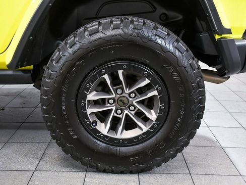 Used 2024 Jeep Wrangler Unlimited Rubicon 392 image 9