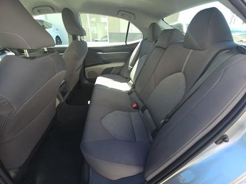 Used 2022 Toyota Camry LE FWD image 11