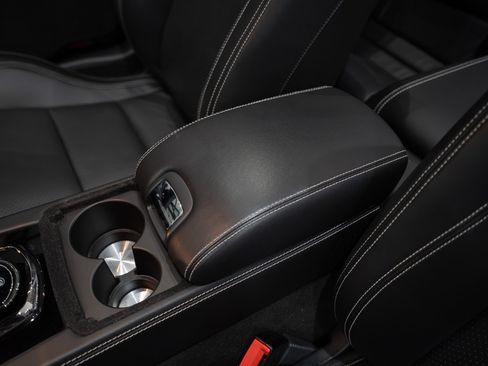Used 2015 Jaguar XKR R RWD image 18