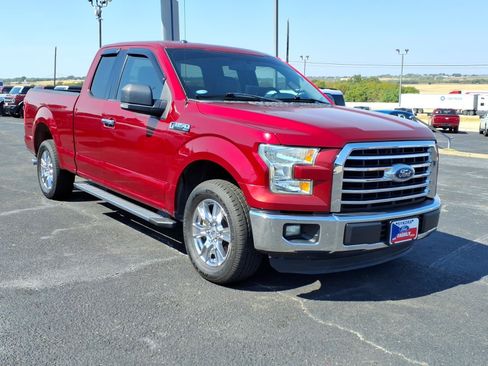Used 2015 Ford F150 XLT w/ Equipment Group 301A Mid RWD image 3