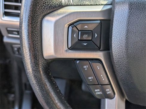 Used 2015 Ford F150 Platinum w/ Equipment Group 701A Luxury image 33