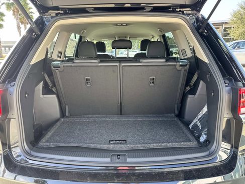 New 2026 Volkswagen Atlas SE FWD image 6