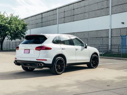 Used 2016 Porsche Cayenne S AWD/4WD image 18