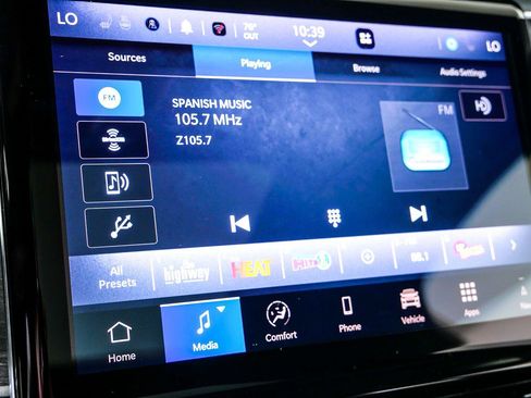 Used 2025 Jeep Grand Cherokee Limited w/ Black Appearance Package RWD image 13
