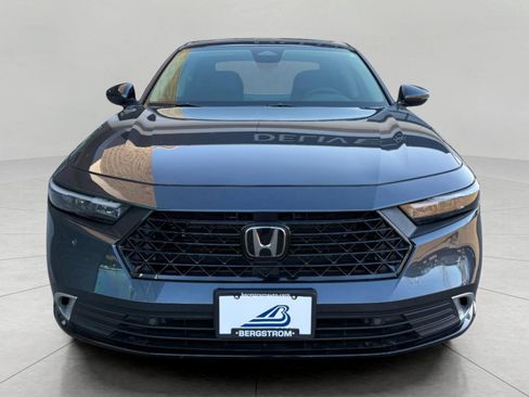 Used 2025 Honda Accord Touring image 3