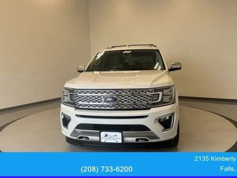 Used 2018 Ford Expedition Max Platinum AWD/4WD image 2
