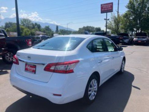Used 2015 Nissan Sentra S image 4