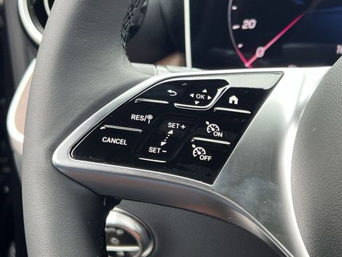 New 2026 Mercedes-Benz GLC 300 4MATIC image 36