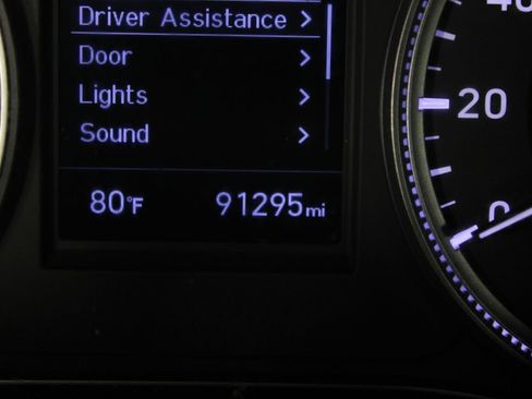 Used 2019 Hyundai Santa Fe SE image 26