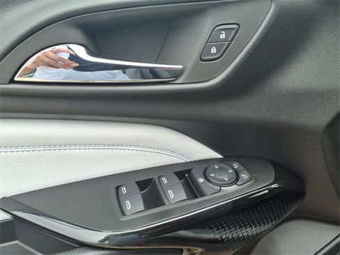 New 2026 Chevrolet Trax LT w/ Driver Confidence Package image 19