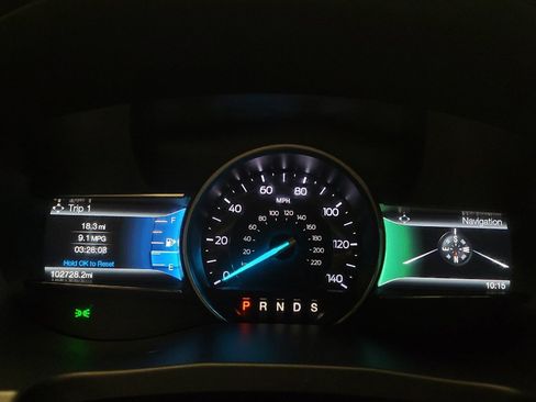 Used 2017 Ford Explorer XLT FWD image 23