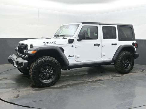 Used 2024 Jeep Wrangler Unlimited AWD/4WD image 5