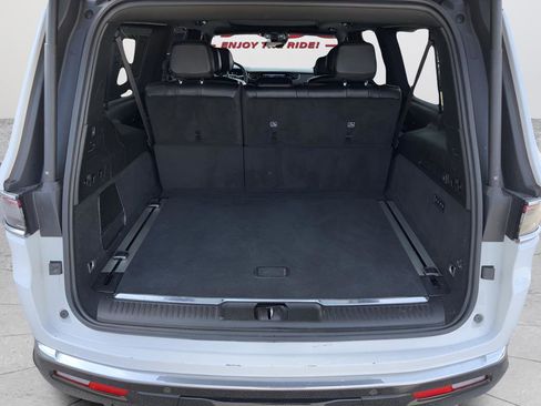 Used 2024 Jeep Grand Wagoneer L 4WD image 40