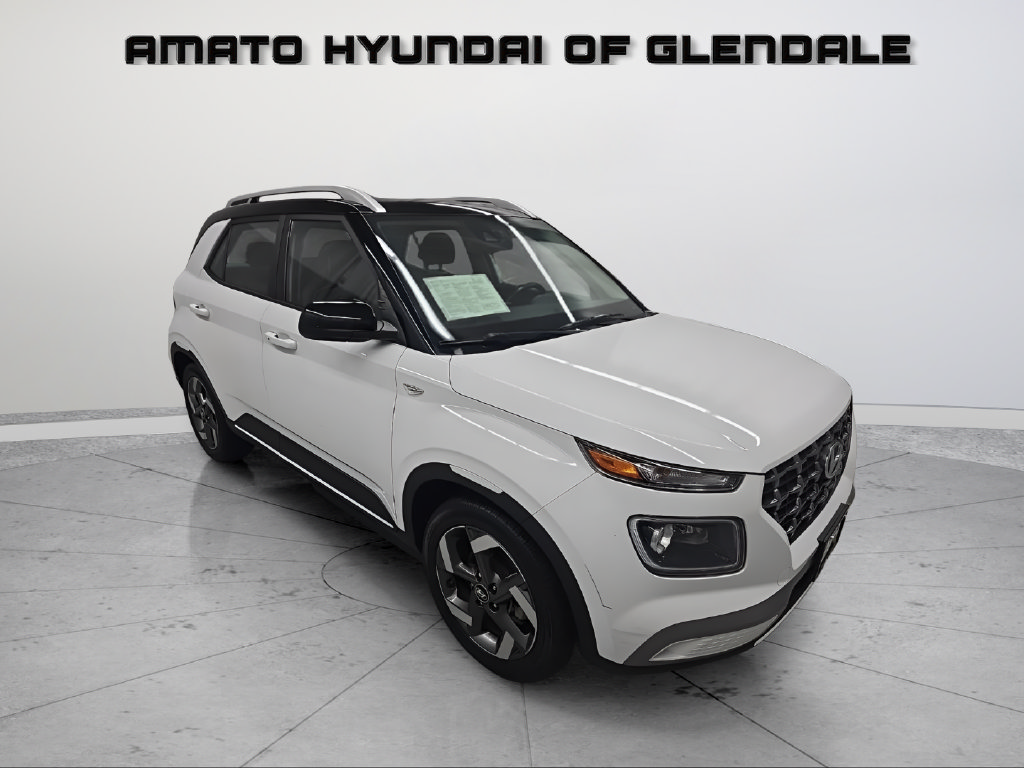 Used 2022 Hyundai Venue Limited FWD image 8