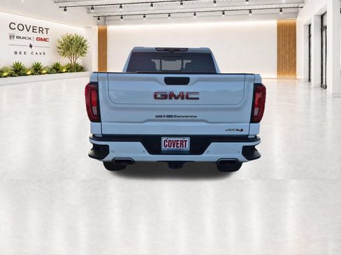 Used 2020 GMC Sierra 1500 AT4 w/ AT4 Premium Package AWD/4WD image 12