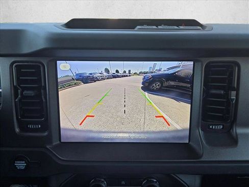 Used 2025 Ford Bronco 4-Door AWD/4WD image 14