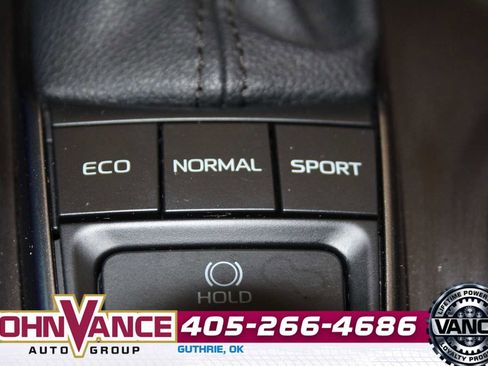 Used 2022 Toyota Camry XSE w/ Navigation Package FWD image 37