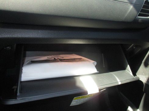 Used 2025 Kia Seltos EX w/ EX Sunroof Package image 24