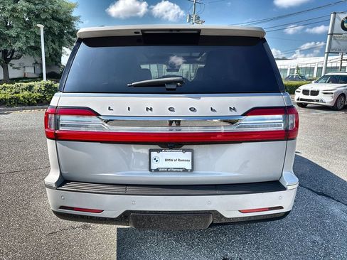 Used 2019 Lincoln Navigator Reserve AWD/4WD image 13