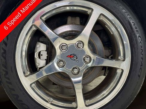 Used 2004 Chevrolet Corvette Convertible w/ Preferred Equipment Group RWD image 25