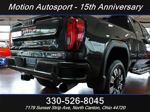Used 2020 GMC Sierra 3500 AT4 w/ AT4 Premium Package AWD/4WD image 11